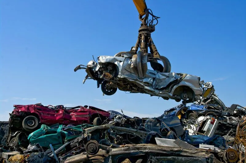 Why Hire a Junk Car Towing Service